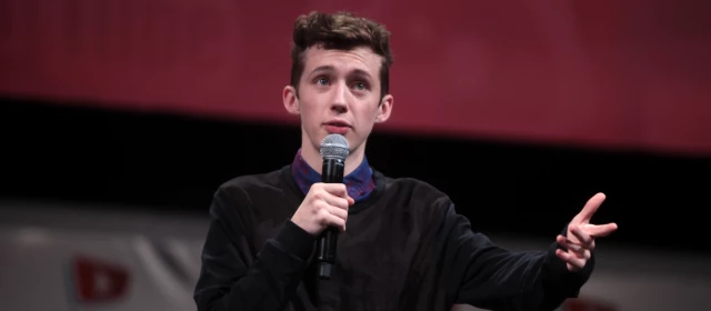 Troye Sivans stjernetegn og horoskop